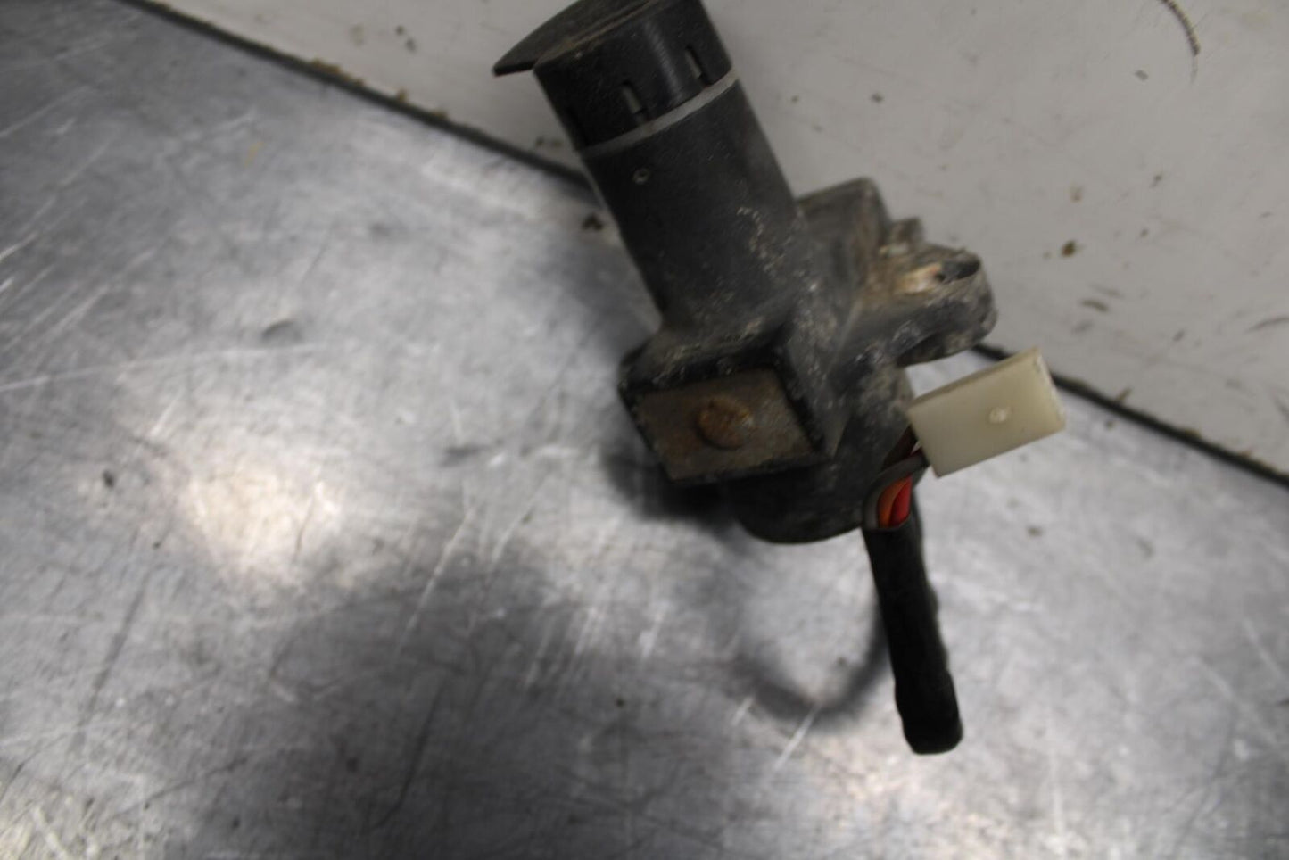 80-81 SUZUKI GS1000G IGNITION LOCK NO KEY BB91