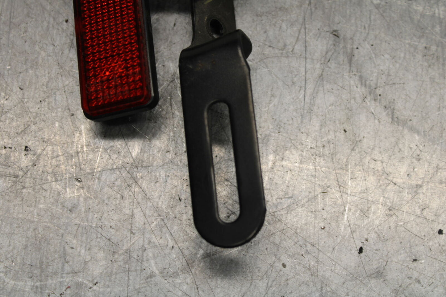 99-00 YAMAHA V STAR 1100 LICENSE PLATE BRACKET BB711