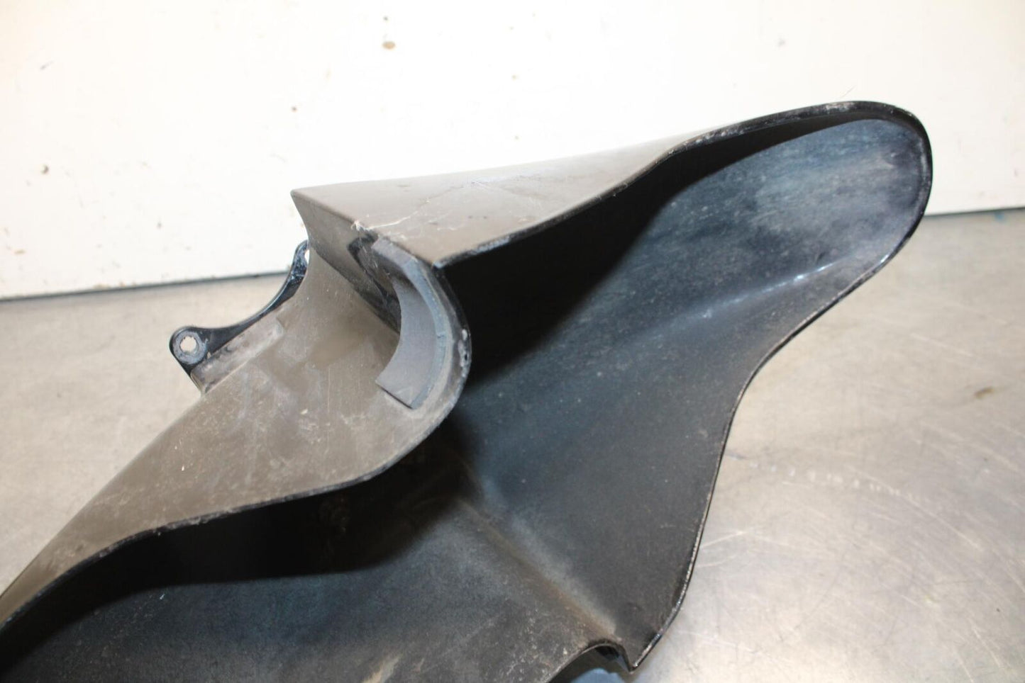 04-09 SUZUKI GS 500 FH GS500F BLACK FRONT PLASTIC FRONT WHEEL FENDER COWL BB97