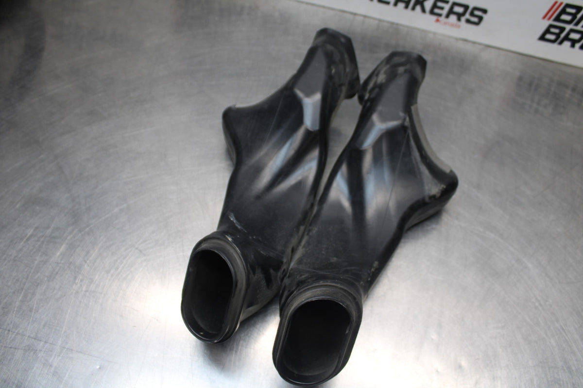 05-06 SUZUKI GSXR1000 RIGHT LEFT AIR INTAKE DUCTS BB857