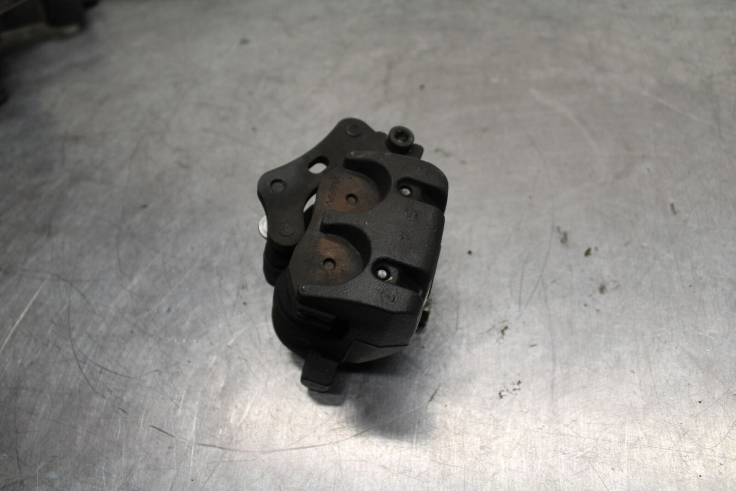 19-22 KAWASAKI Z400 RIGHT FRONT BRAKE CALIPER BB738