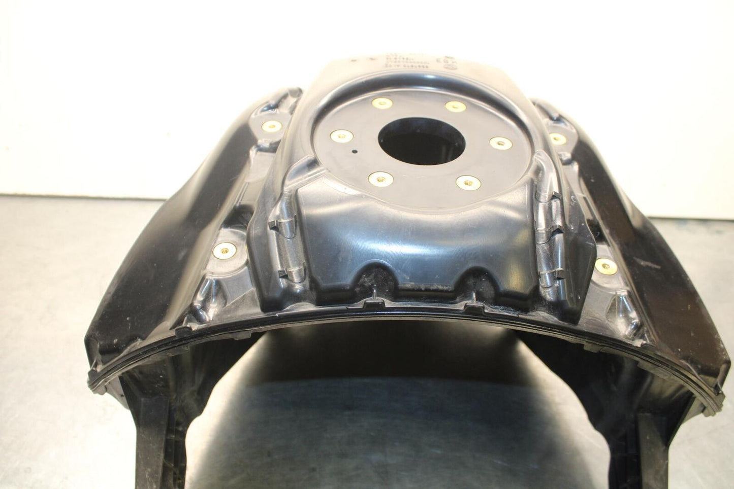 20-23 BMW F900R GAS TANK FUEL CELL PETROL RESERVOIR BB603