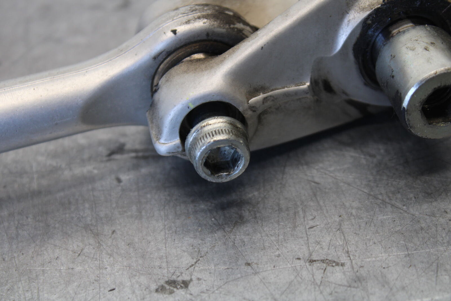 06-07 DUCATI MONSTER 695 REAR DOGBONE SHOCK LINKAGE LINK BB674