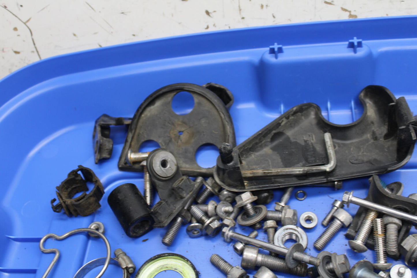 14-16 TRIUMPH AMERICA LT ENGINE MOUNTING BOLTS HARDWARE MOTOR SCREWS BB720