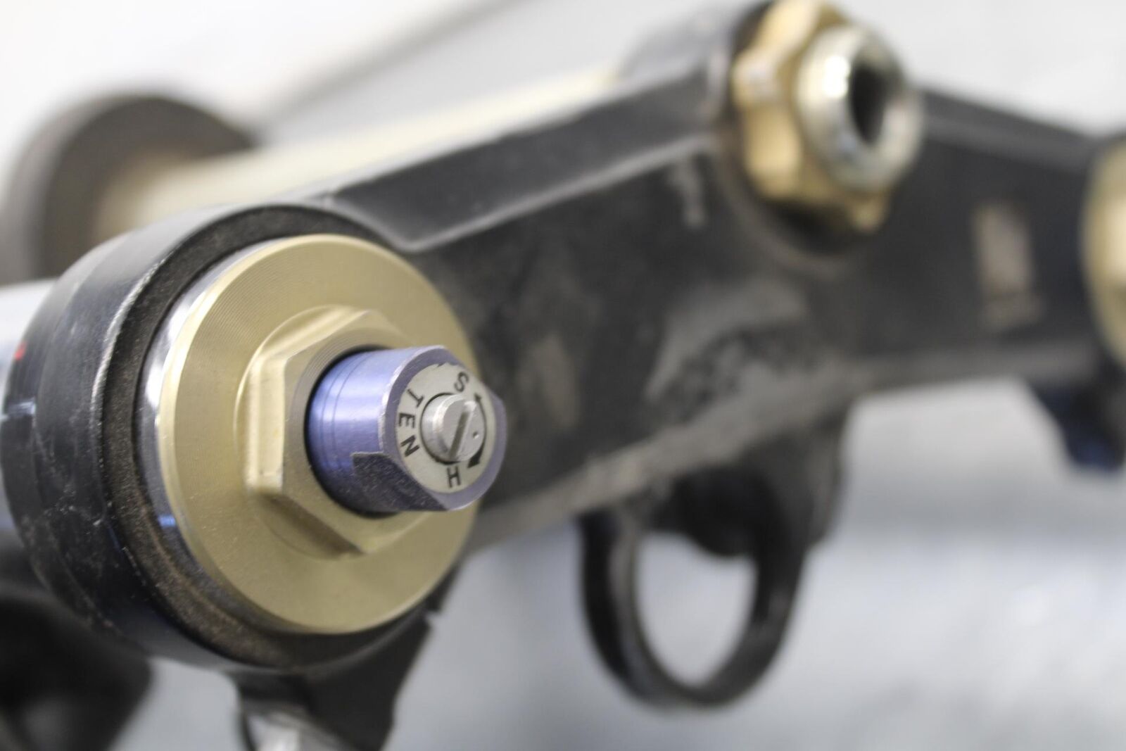 01-03 SUZUKI GSXR600/750 COMPLETE FRONT END FORKS SUSPENSION TRIPLE TREE BB633