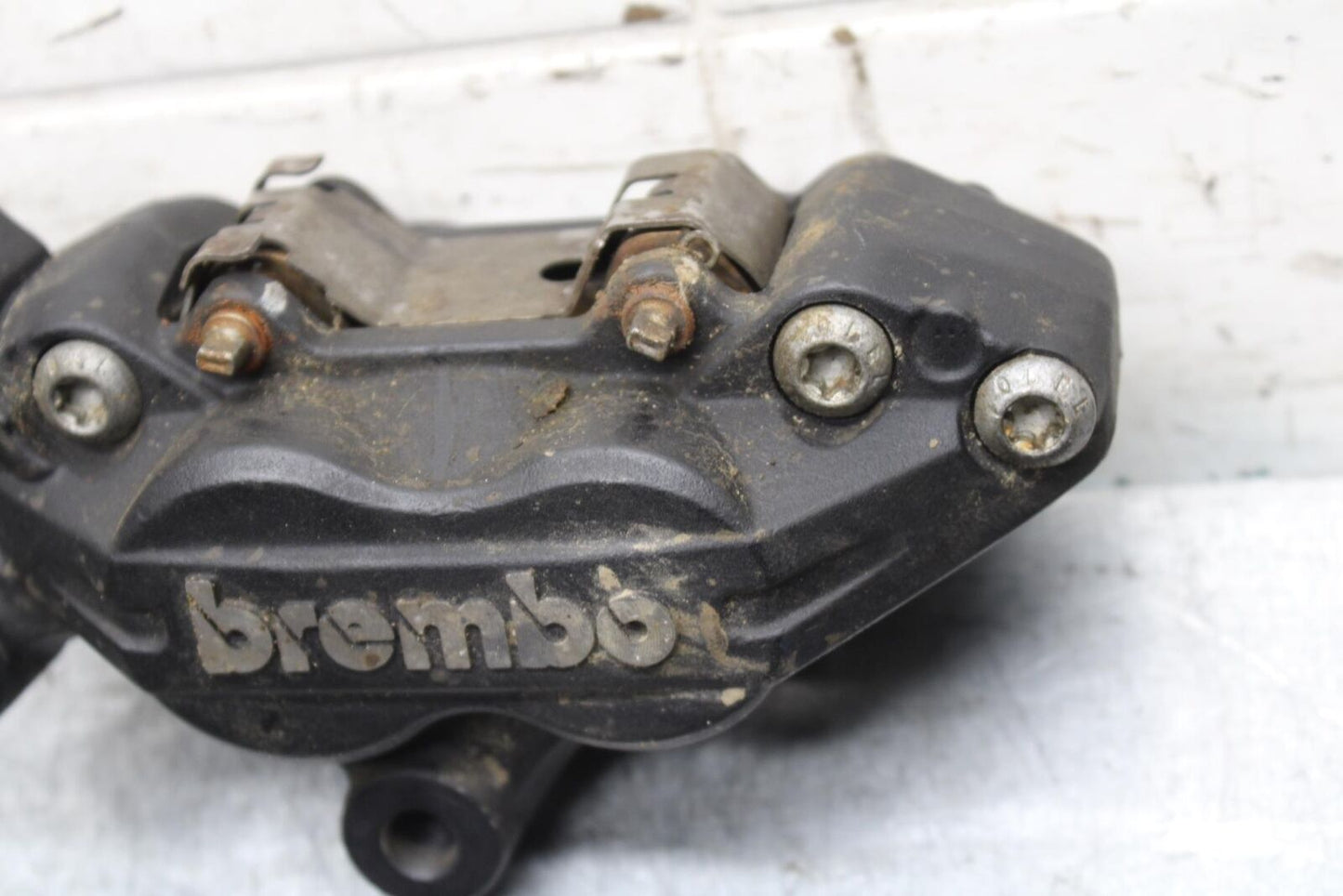 16-17 MOTO GUZZI V7 II BREMBO FRONT BRAKE CALIPER BB57