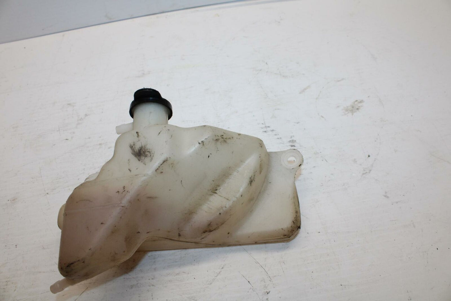 96 YAMAHA YZF750R COOLANT WATER TANK RESERVOIR BOTTLE BB237 #C