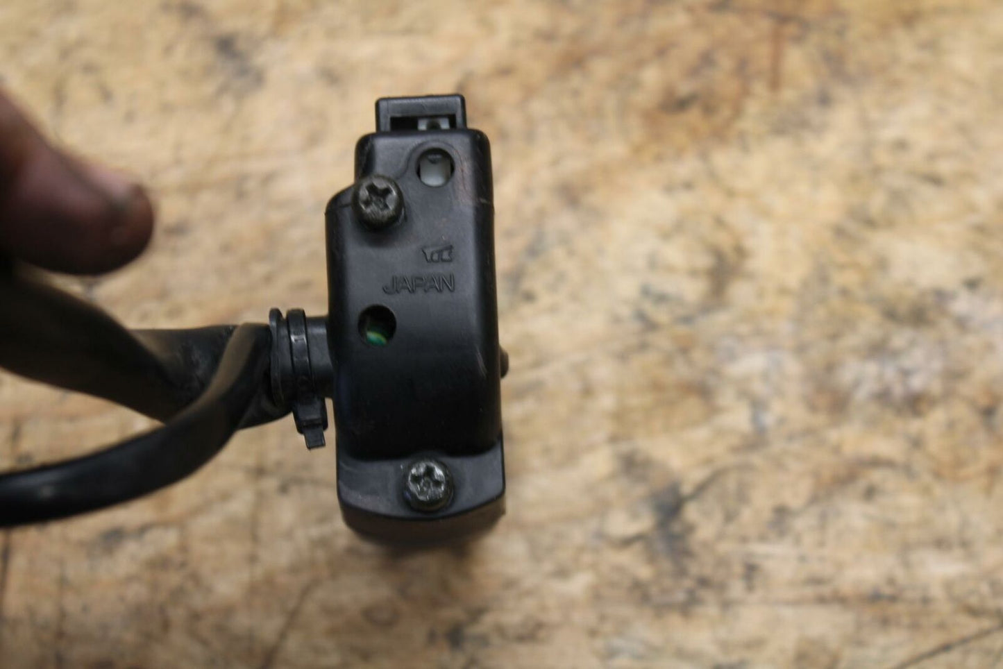98-05 HONDA SUPER HAWK 1000 VTR1000F RIGHT HANDLE KILL OFF START SWITCH BB341