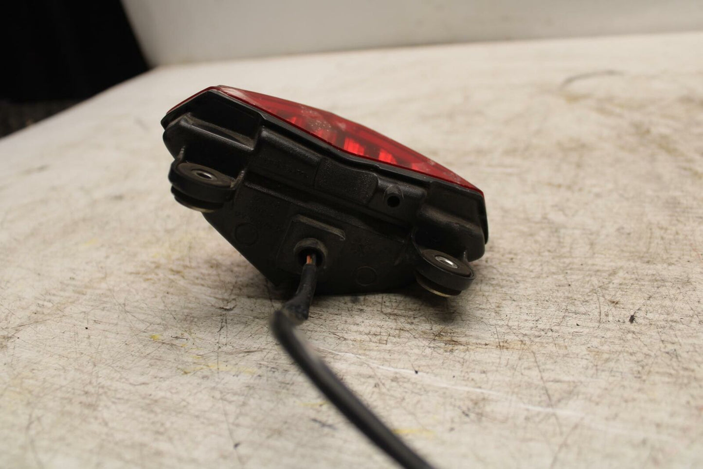 08-10 DUCATI 848 REAR TAIL TAILLIGHT BACK BRAKE LIGHT BB369