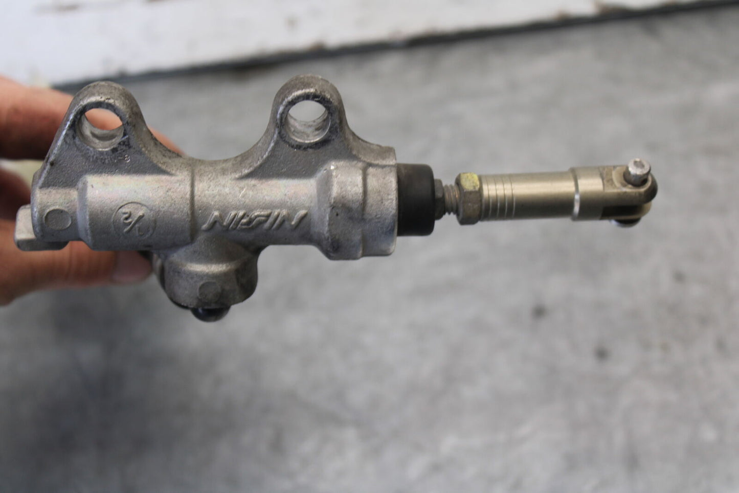 03-04 KAWASAKI NINJA ZX6R 636 REAR BACK BRAKE MASTER CYLINDER W RESERVOIR BB684