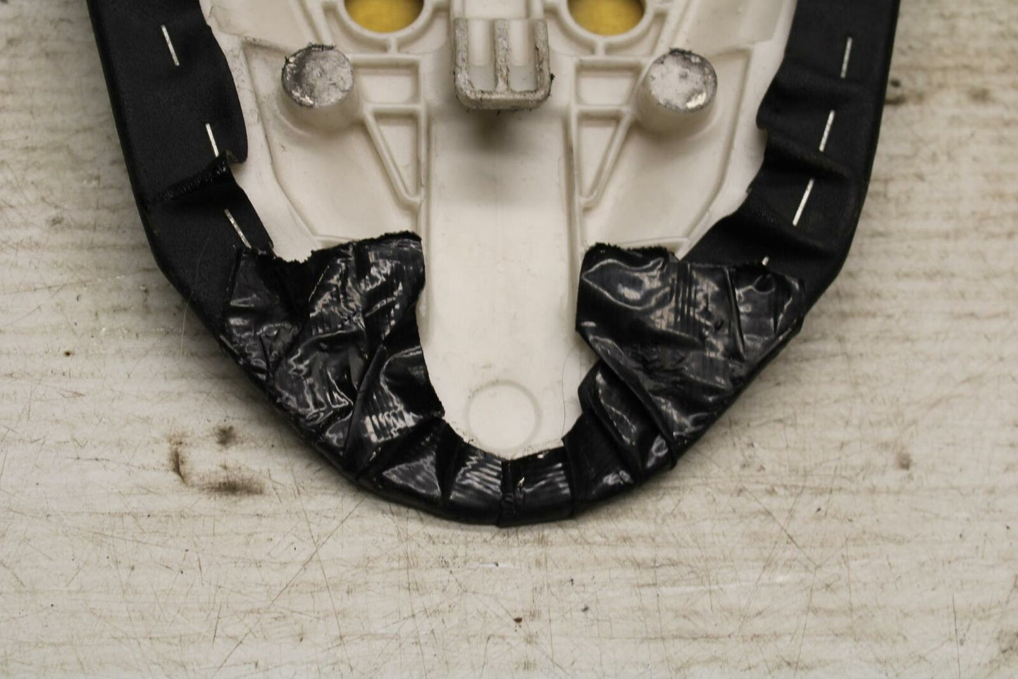 13-18 KAWASAKI NINJA ZX6R REAR BACK PASSENGER TANDEM SEAT PAD SADDLE PILLION BB3