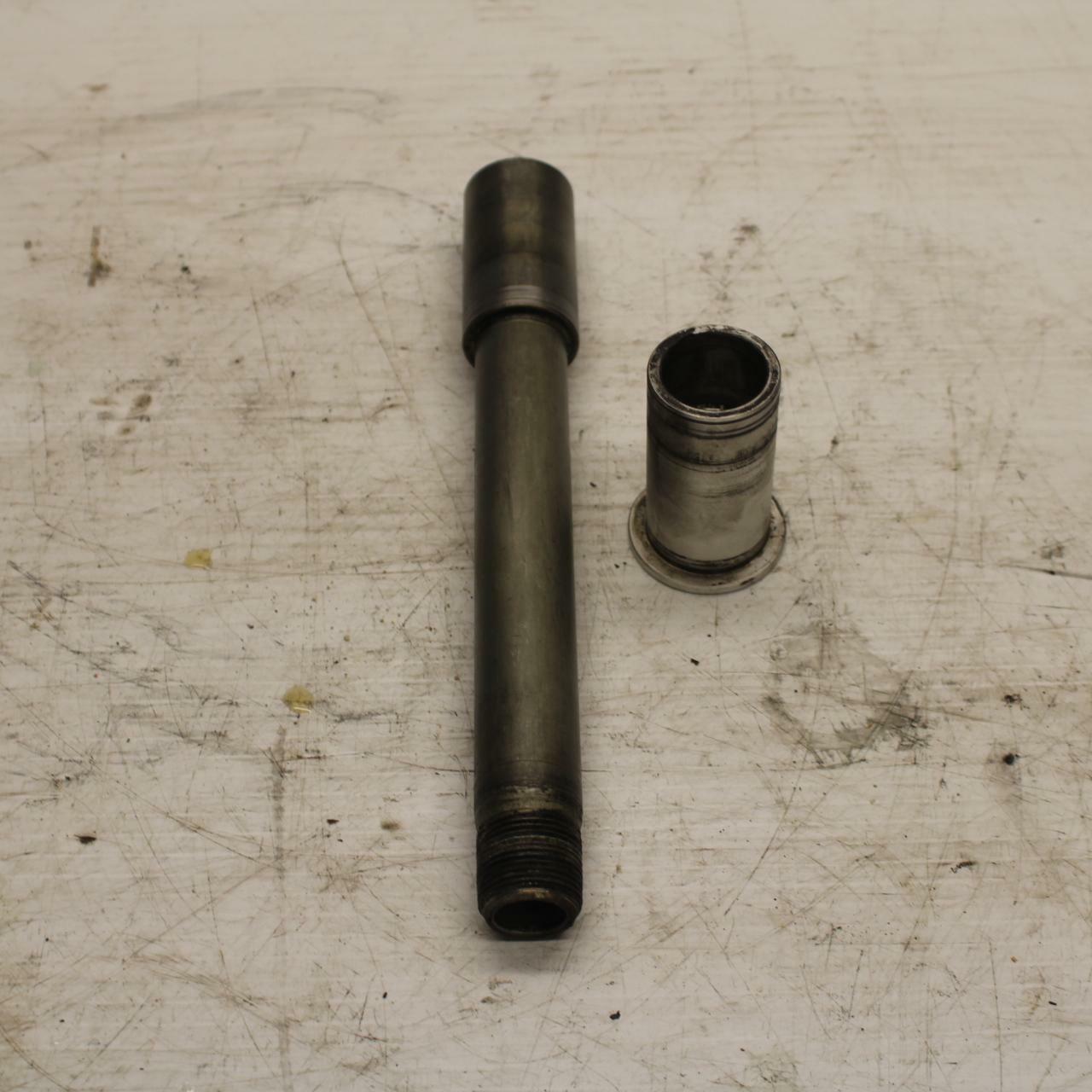 04-05 SUZUKI GSXR750 FRONT WHEEL RIM AXLE PIVOT BOLT BB270