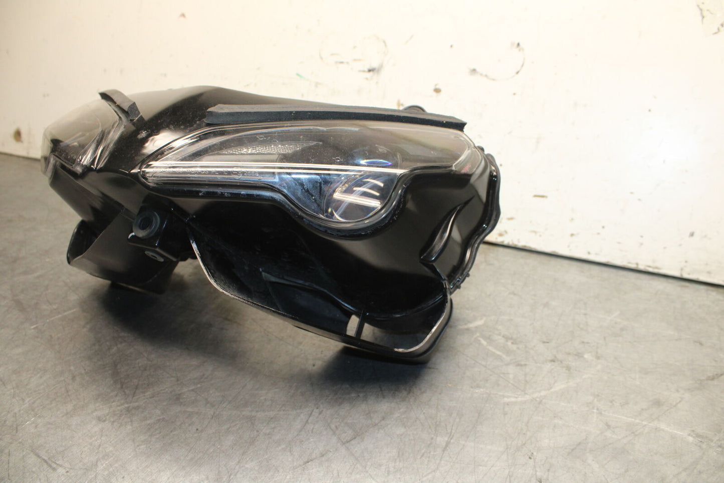 08-13 DUCATI 848 EVO FRONT HEADLIGHT HEAD LIGHT LAMP BB667