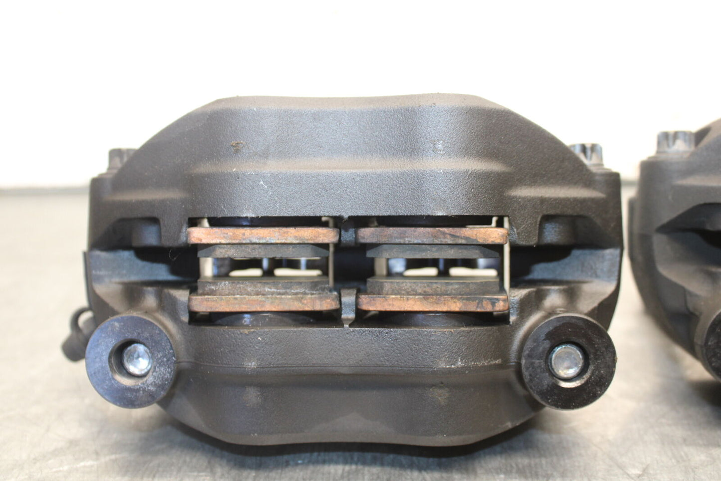 09-12 KAWASAKI NINJA ZX6R RIGHT LEFT FRONT BRAKE CALIPER SET PAIR CALIPERS BB698