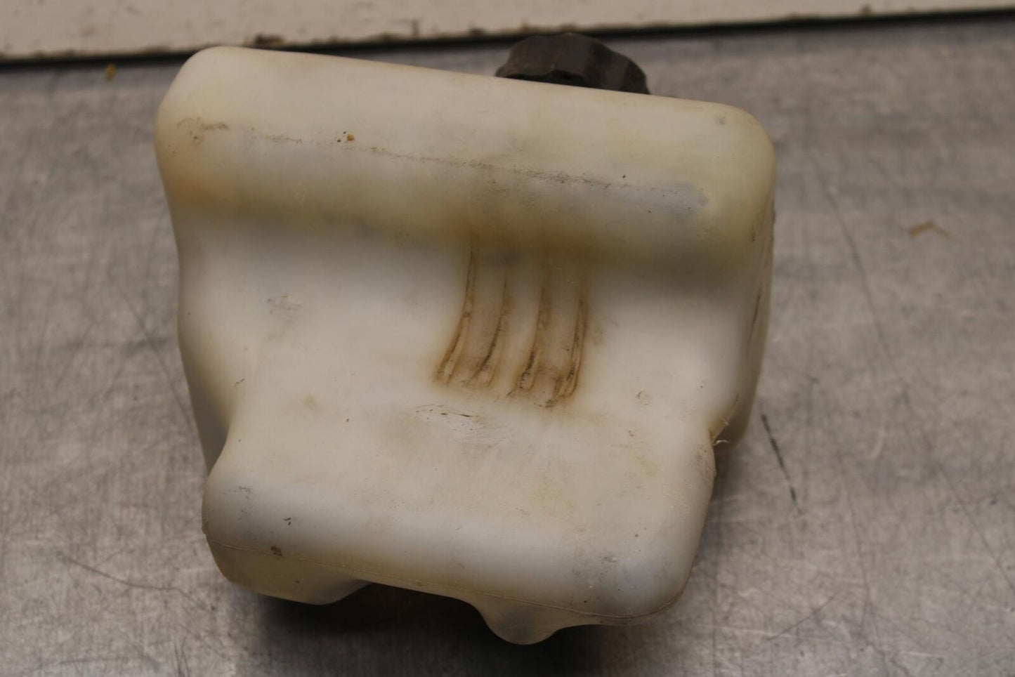 1998 Yamaha Vmax 1200 VMX1200 COOLANT WATER TANK RESERVOIR BOTTLE BB620