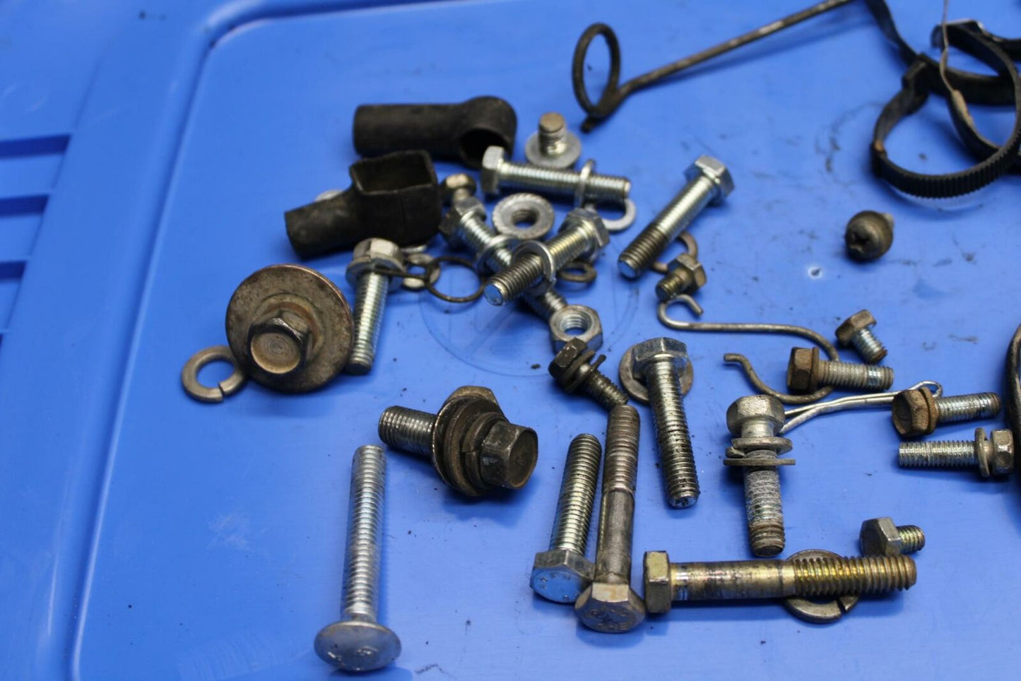 78 SUZUKI GS550E BOLT LEFTOVER BB212