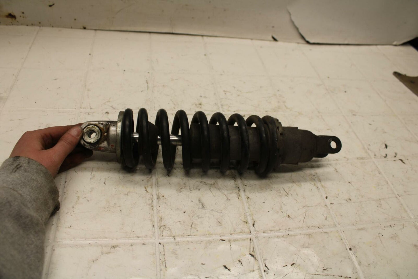 88-89 SUZUKI GSXR750J BB24 REAR BACK SHOCK ABSORBER SUSPENSION BB15