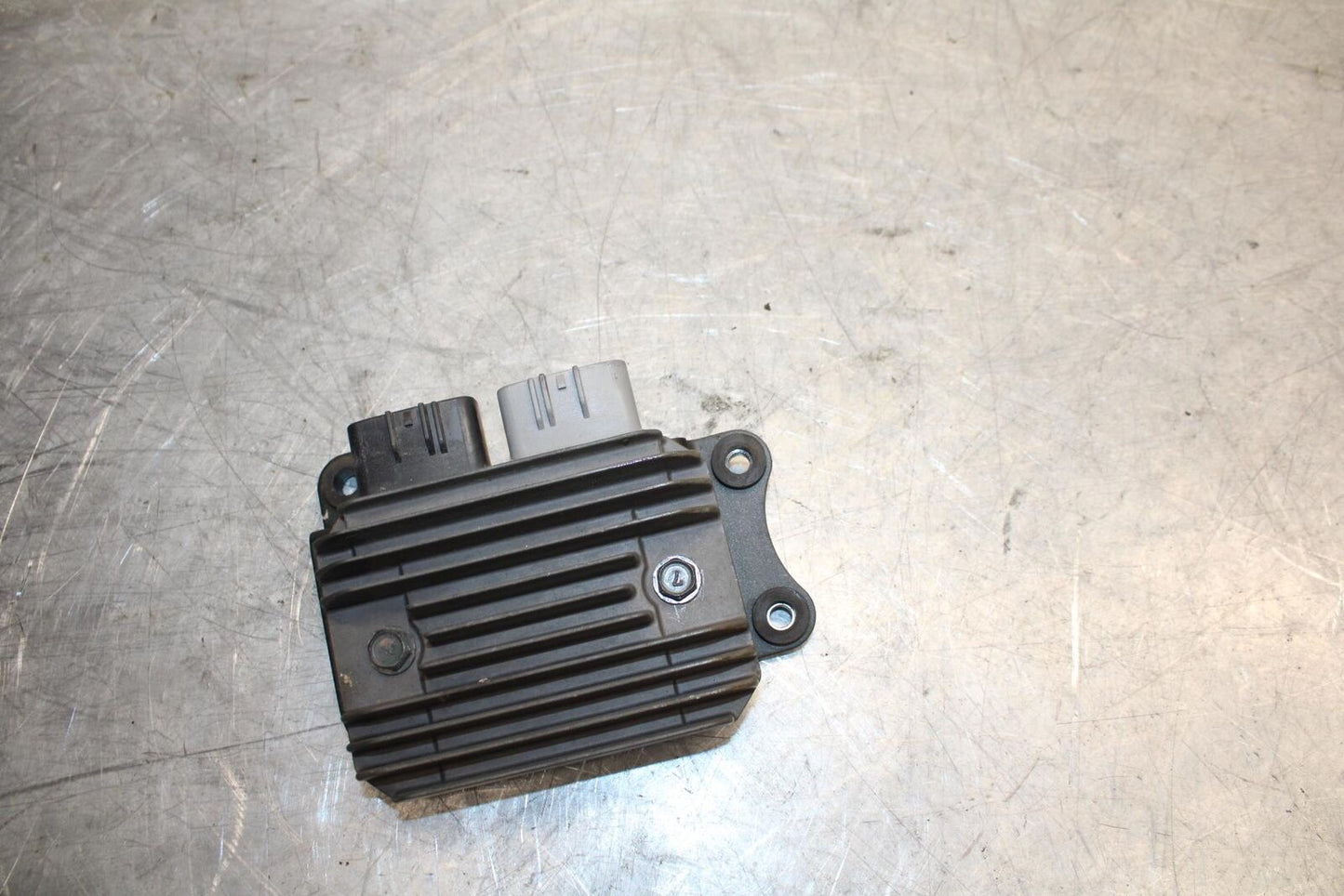 2008 Kawasaki Ninja ZX10R ZX1000E RECTIFIER VOLTAGE REGULATOR 21066-0731 BB524