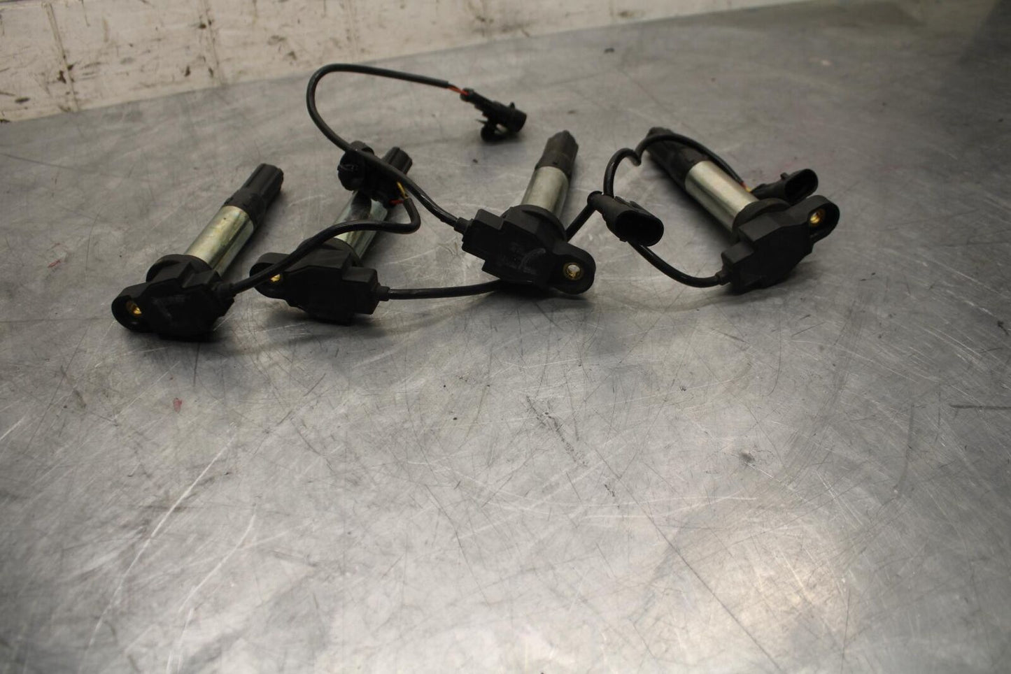 2010 Aprilia RSV1000R IGNITION COILS COIL SPARK PLUG CAPS BB513