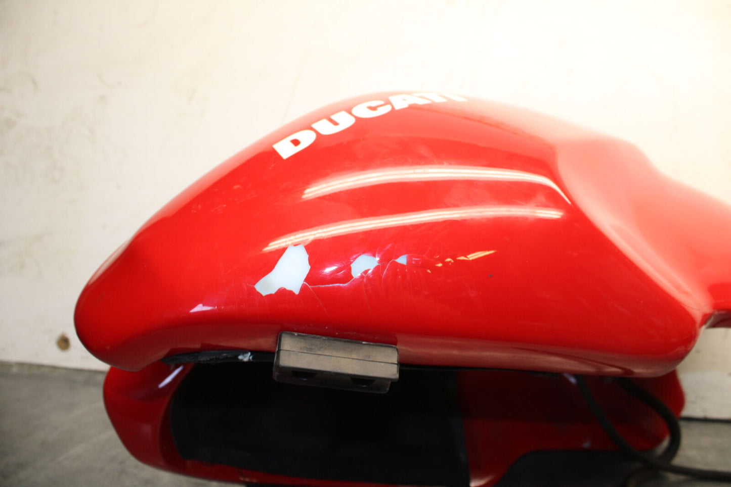 06-07 DUCATI MONSTER 695 GAS TANK FUEL CELL PETROL RESERVOIR BB674