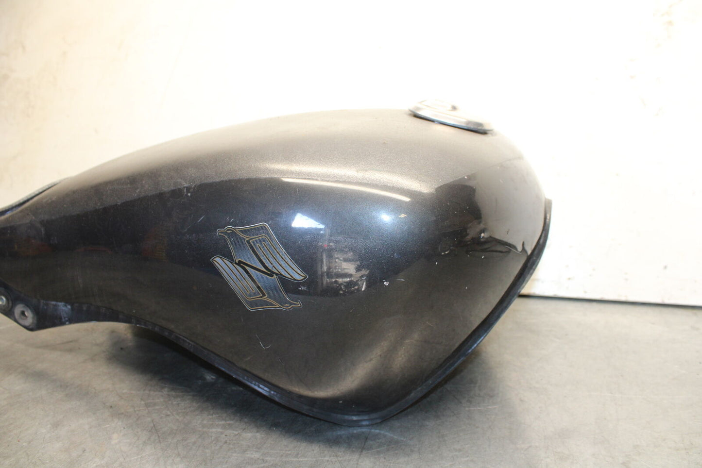 85-86 SUZUKI MADURA 1200 GAS TANK FUEL PETROL RESERVOIR BB691