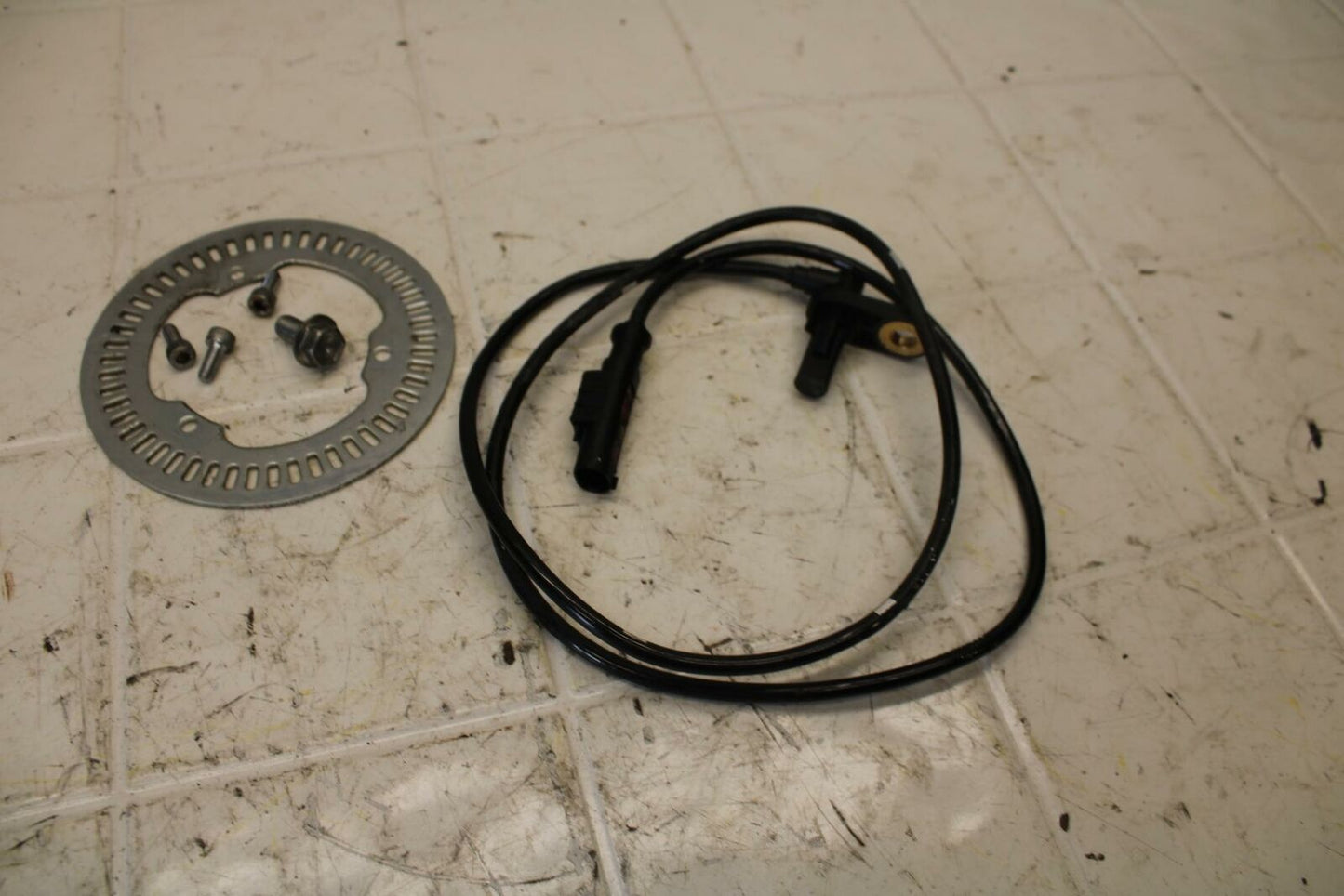 07 SUZUKI SV650 ABS BRAKE SENSOR RING BB13
