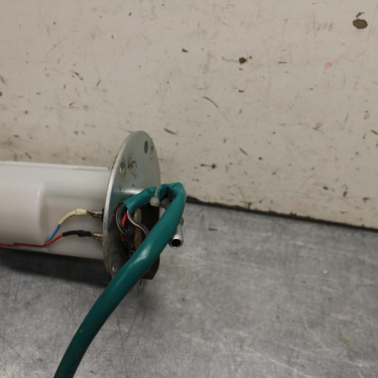 21 KAWASAKI NINJA ZX6R FUEL PUMP GAS PETROL SENDER UNIT 49040-0779 BB647