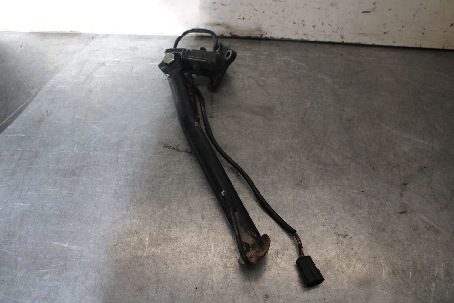 01-06 TRIUMPH TIGER 955I KICKSTAND SIDE KICK STAND BB693