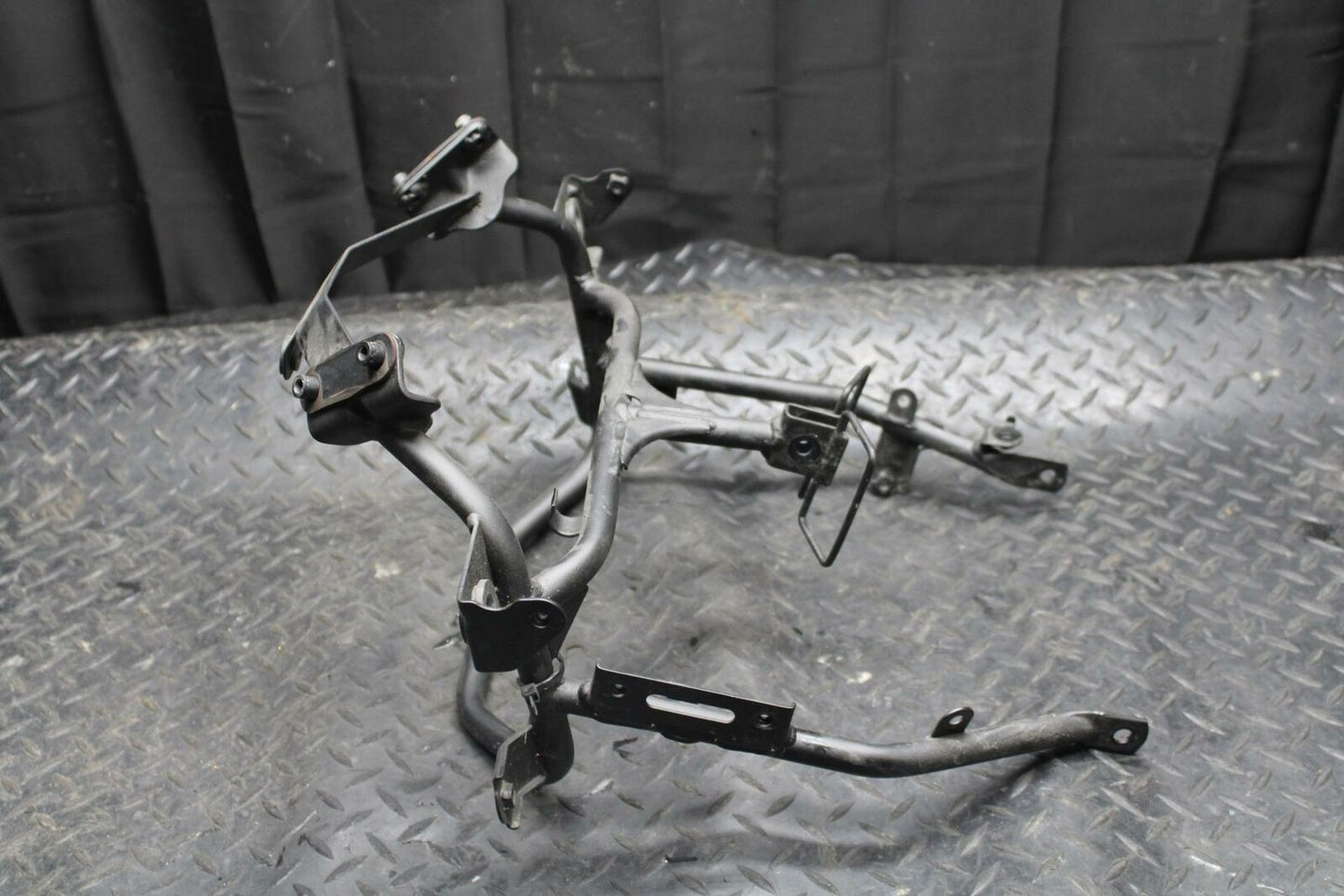 17 KAWASAKI NINJA 300 UPPER FAIRING MIRROR GAUGES STAY BRACKET BB215