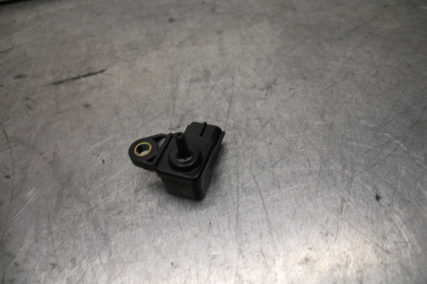 03-04 TRIUMPH DAYTONA 600 MAP MASS AIR FLOW PRESSURE SENSOR BB745