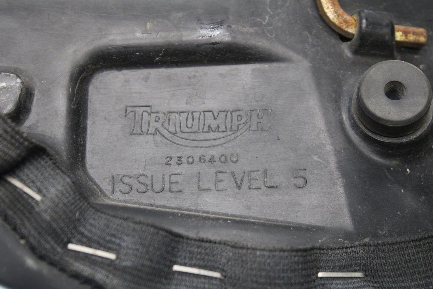 07-08 TRIUMPH DAYTONA 675 FRONT DRIVERS SEAT PAD SADDLE PILLION T2306512 BB685