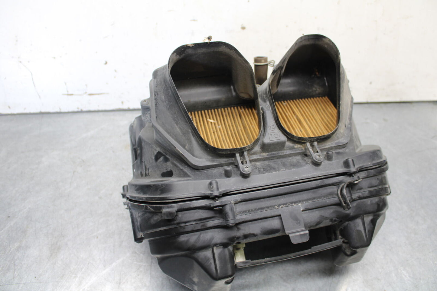 07-12 HONDA CBR600RR AIRBOX AIR INTAKE FILTER 17220-MFJ-D00 17240-MFJ-D00 BB672