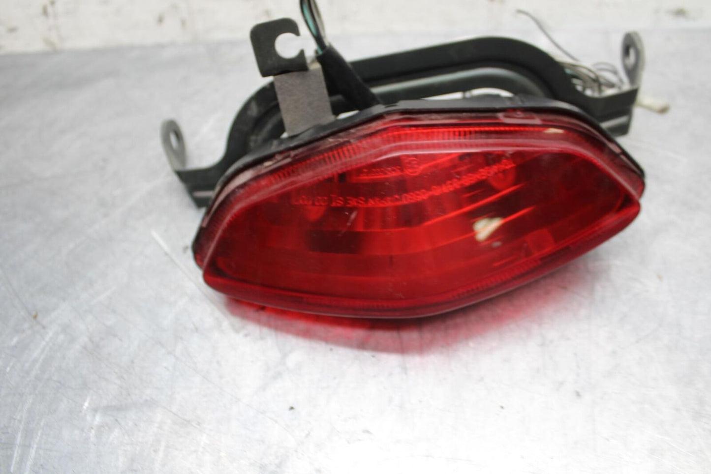 2003 Suzuki Vstrom 1000 DL1000 REAR TAIL TAILLIGHT BACK BRAKE LIGHT BB07