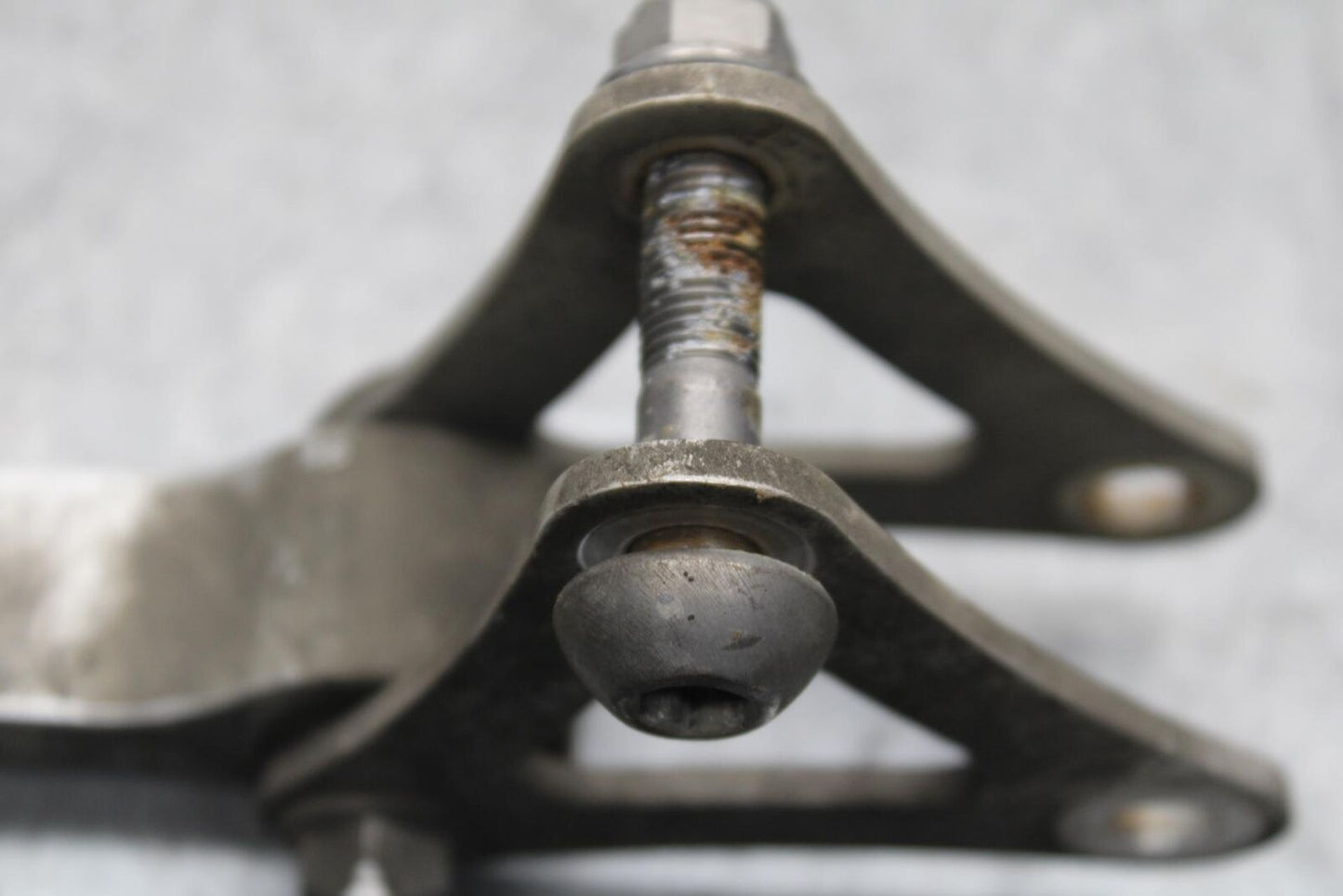 2009 Triumph Daytona 675 REAR DOGBONE SHOCK LINKAGE LINK BB584