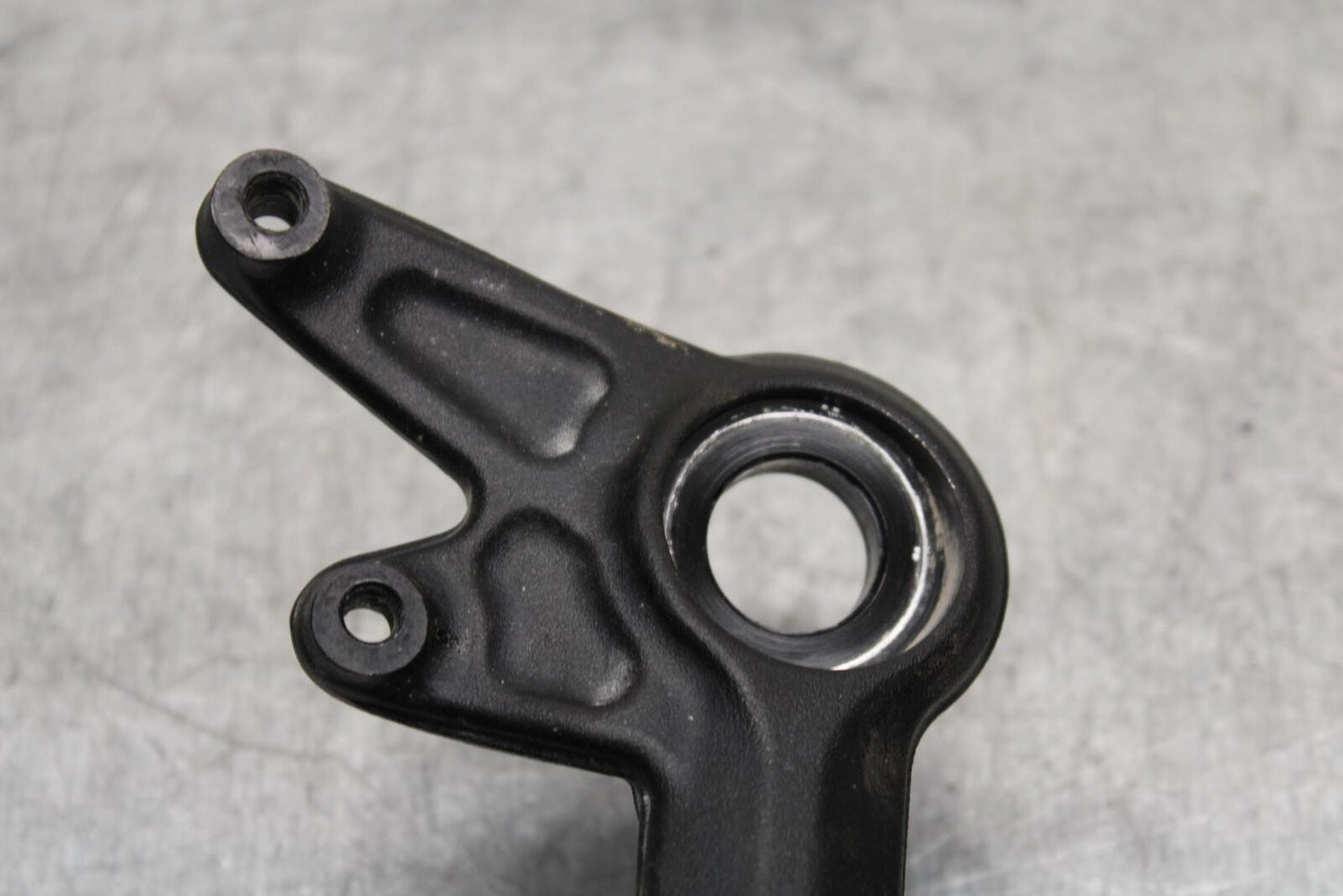 20-24 KTM 890 DUKE R RIGHT REARSET REAR SET DRIVER FOOT PEG REST STOP BB627