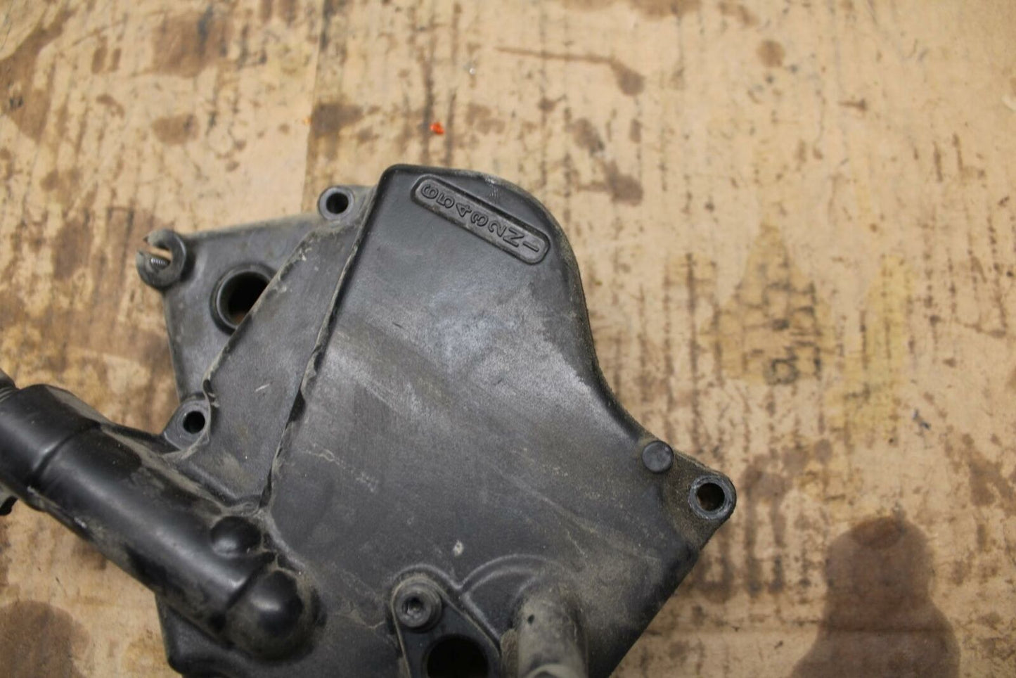 09-11 SUZUKI GSXR1000 ENGINE SPROCKET COVER BB205 B