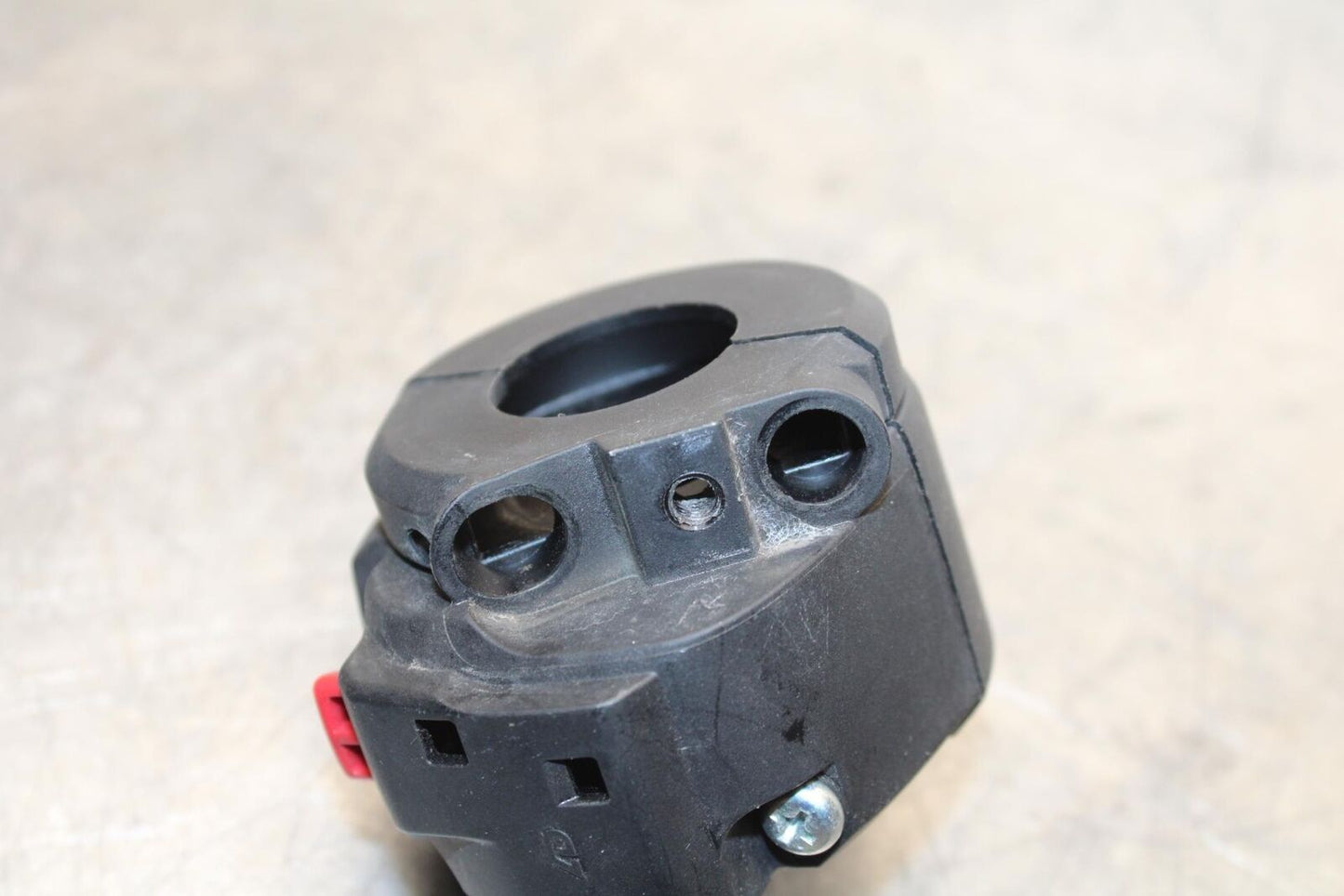 20 SUZUKI GSXR 1000 RIGHT CLIP ON HANDLE KILL OFF START SWITCH BB597