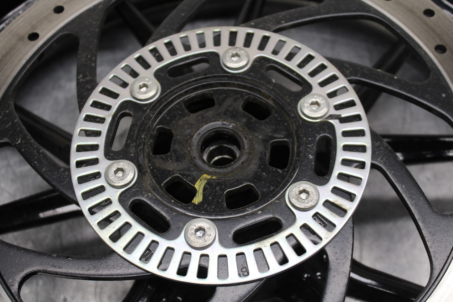 17-24 KTM 390 DUKE FRONT WHEEL FRONT RIM BB734