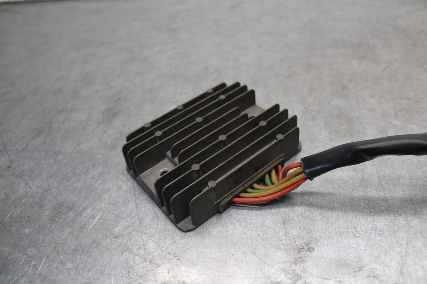 06-07 DUCATI MONSTER 695 OEM RECTIFIER VOLTAGE REGULATOR BB674