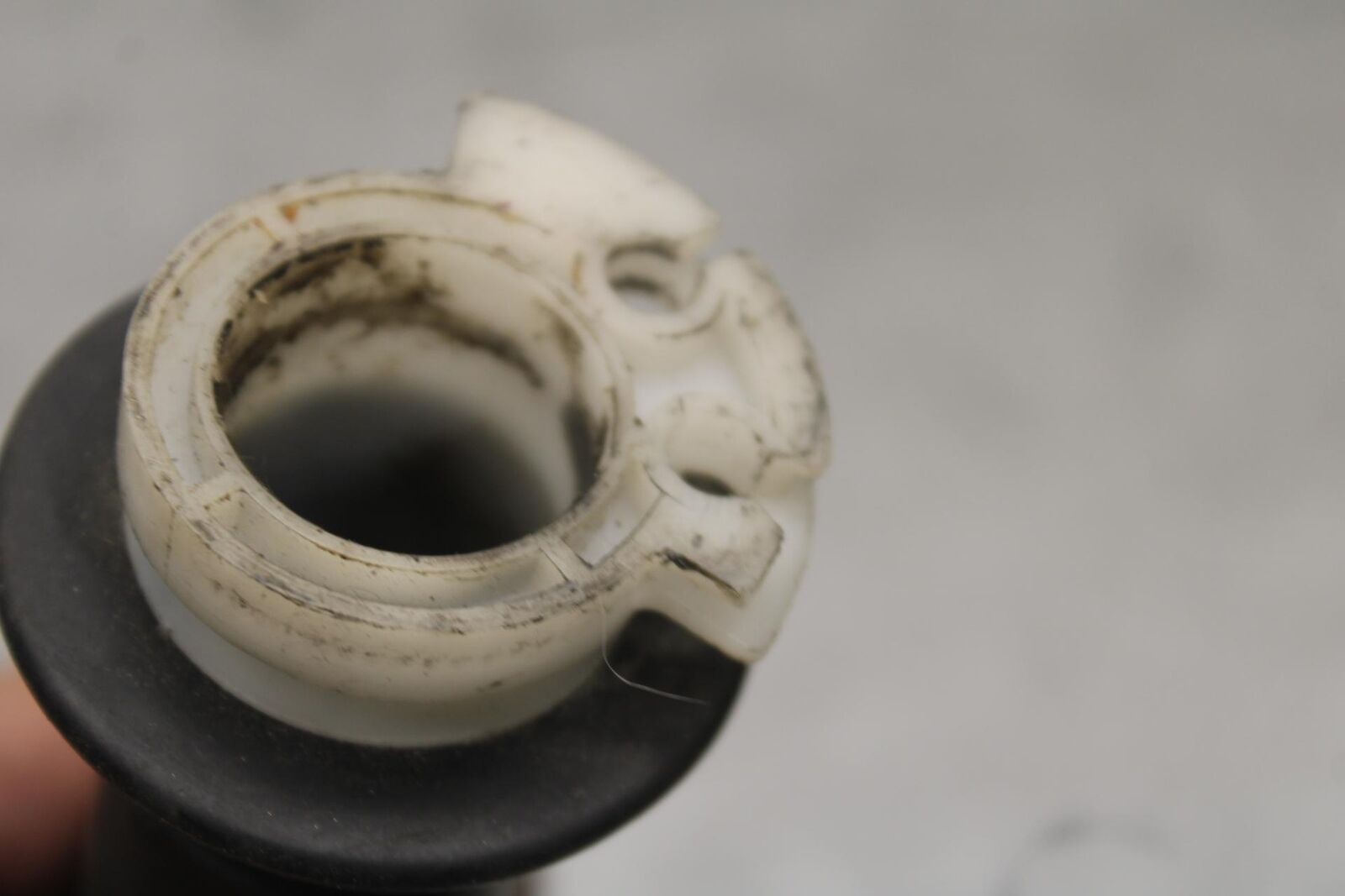 01-03 SUZUKI GSXR600 RIGHT THROTTLE GRIP BB639