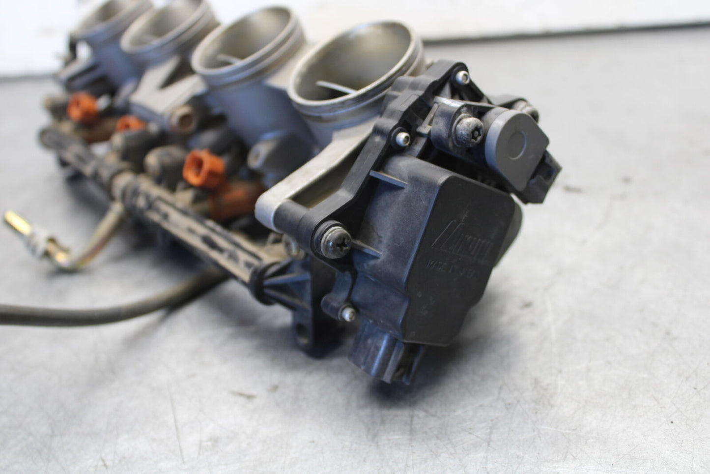 04-05 SUZUKI GSXR600 MAIN FUEL INJECTORS / THROTTLE BODIES 13405-29G00 BB658