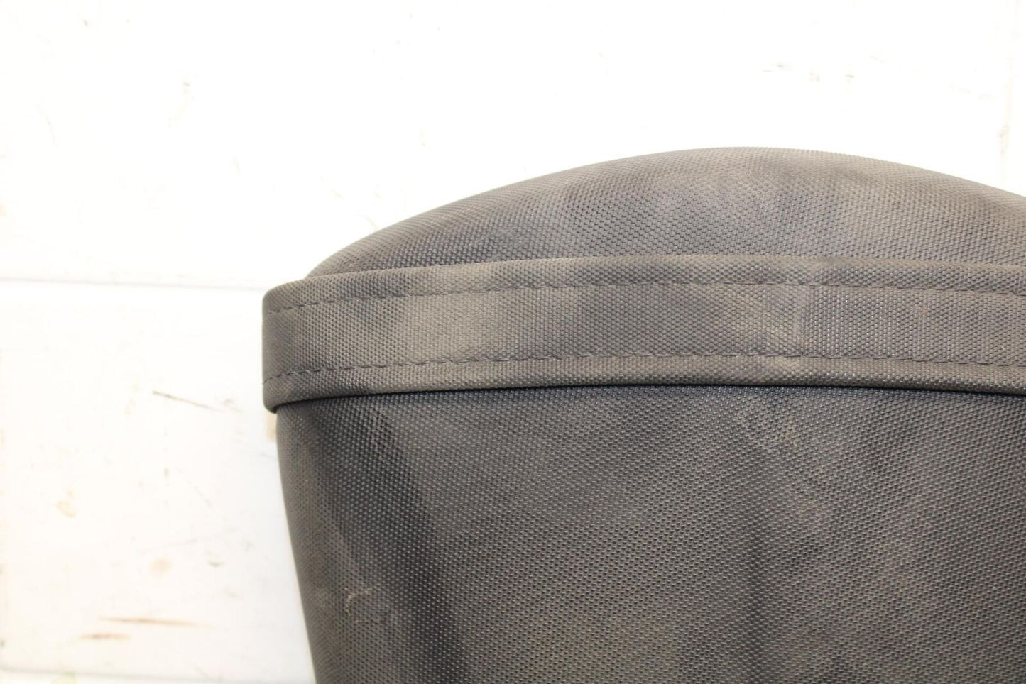 2015 Suzuki GSXR750 REAR BACK PASSENGER TANDEM SEAT PAD SADDLE BB595