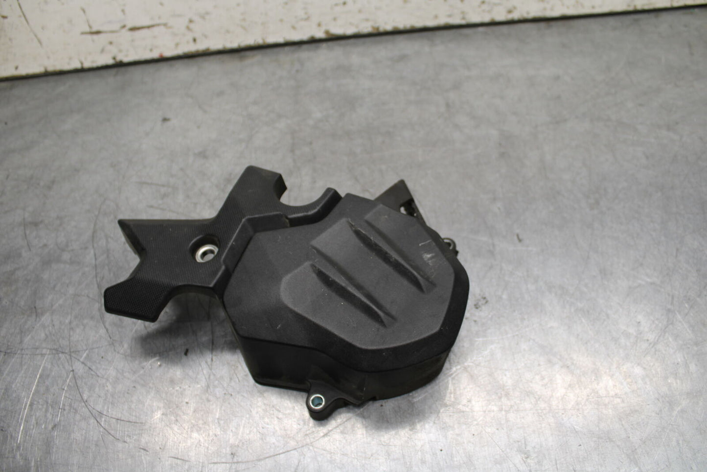19-22 KAWASAKI Z400 ENGINE SPROCKET COVER BB738