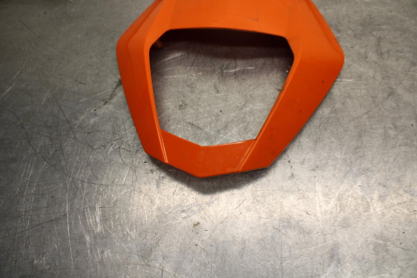 16-18 KTM 690 DUKE ORANGE FRONT UPPER NOSE FAIRING COWL SHROUD BB631