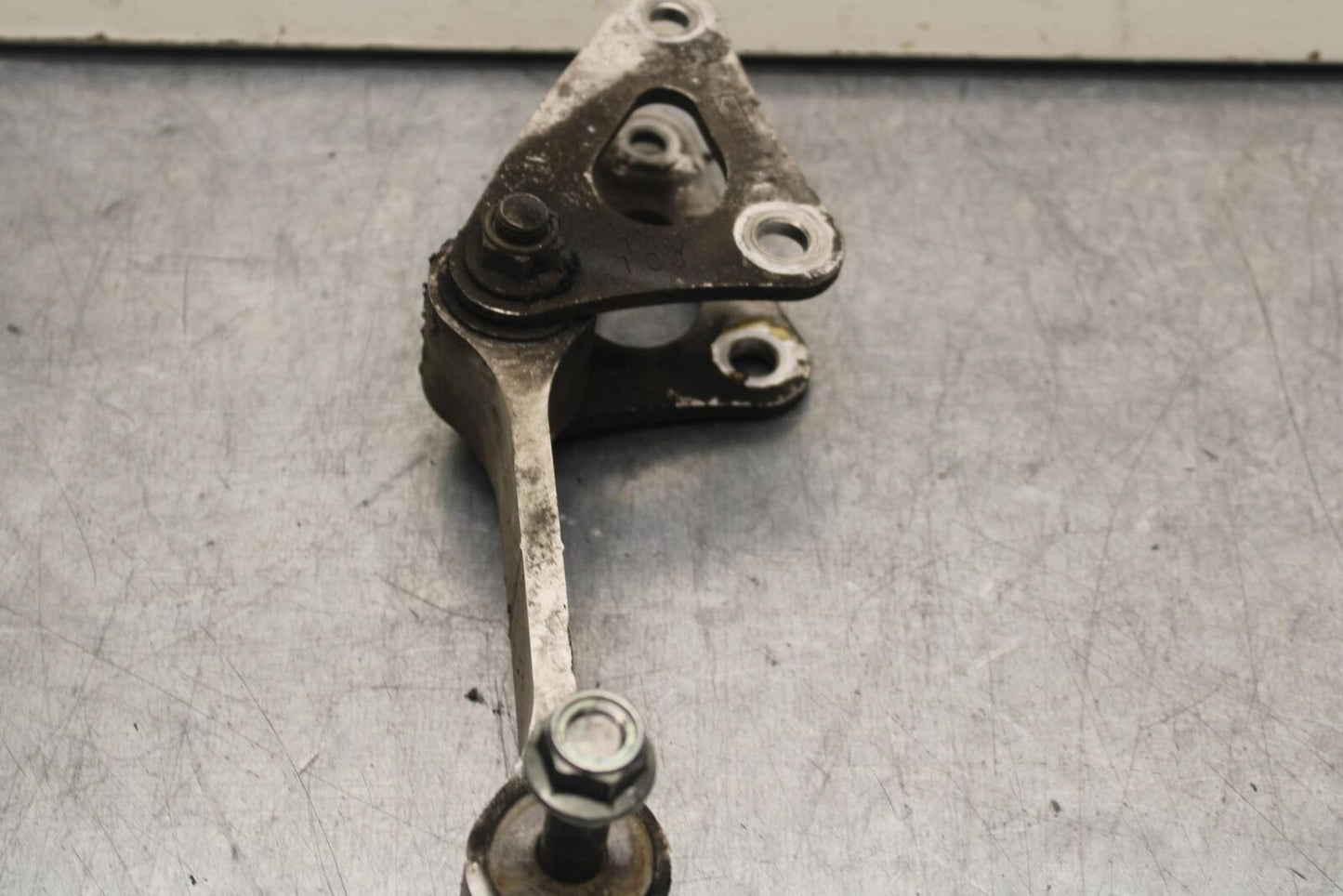 2011 Suzuki GSXR600 REAR DOGBONE SHOCK LINKAGE LINK BB602