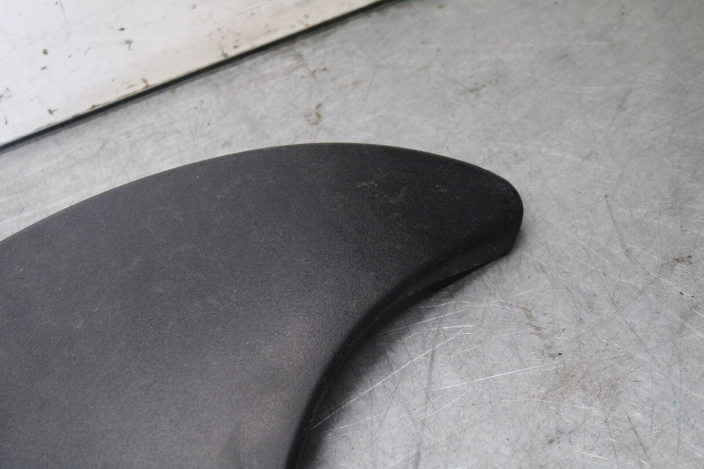 01-06 TRIUMPH TIGER 955I RIGHT LEFT FRONT SIDE SEAT PANELS TRIMS BB693