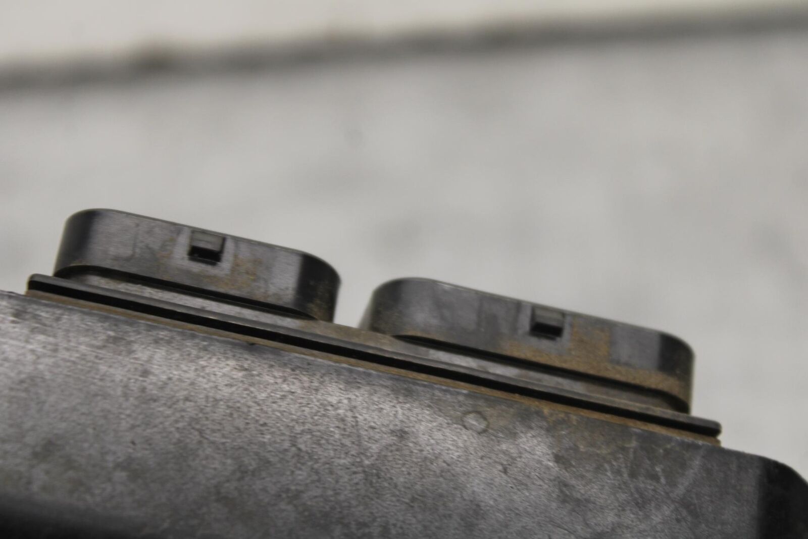 01-03 SUZUKI GSXR600 ECU COMPUTER CONTROLLER UNIT BLACK BOX ECM CDI  BB633