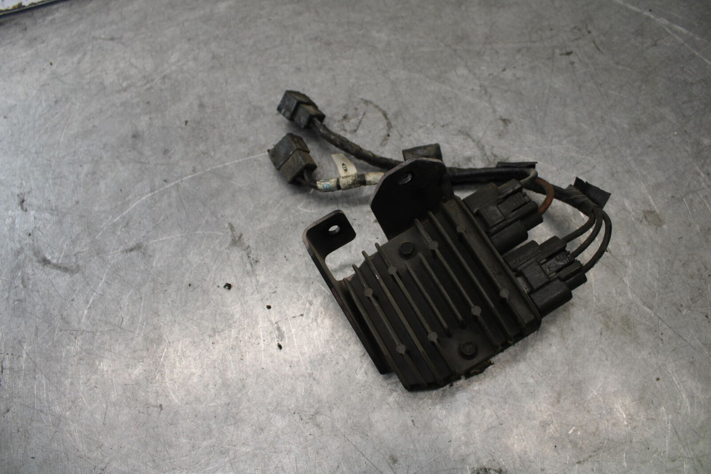 07-08 TRIUMPH DAYTONA 675 RECTIFIER VOLTAGE REGULATOR BB685