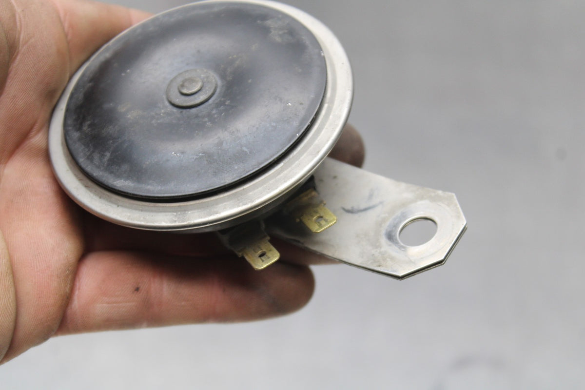 05-06 SUZUKI GSXR1000 HORN SIGNAL BB773