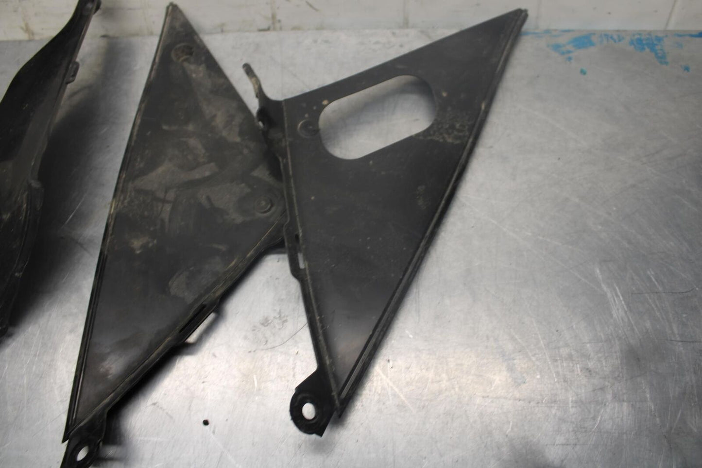 15-21 SUZUKI GSXR600 INNER FAIRING COWL TRIM COVER PANEL BB460